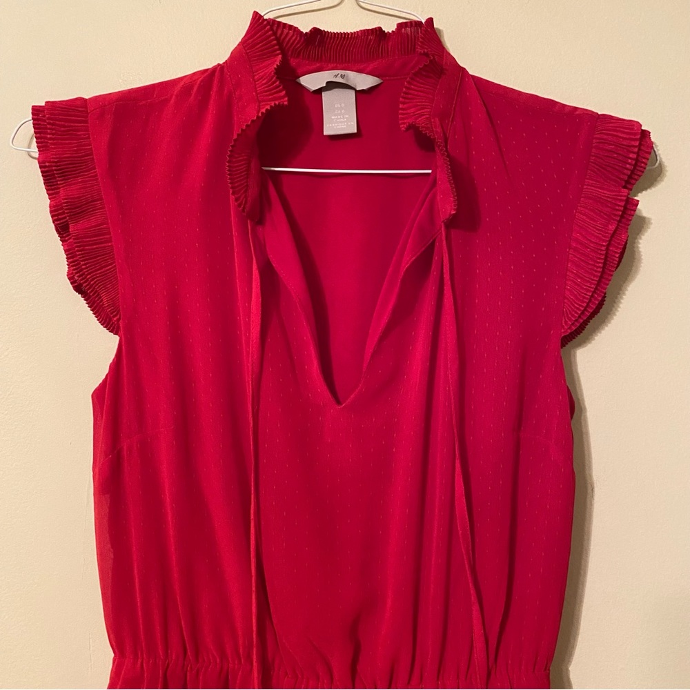 H&M red dress mini length cap sleeves elastic waist flowing material size 0 - Picture 4 of 15